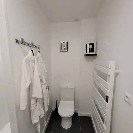 La Maison Pere Camembert Nocleg ze śniadaniem 4*