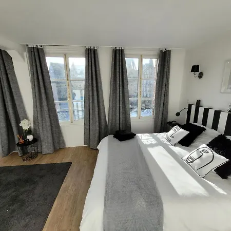 La Maison Père Camembert Honfleur